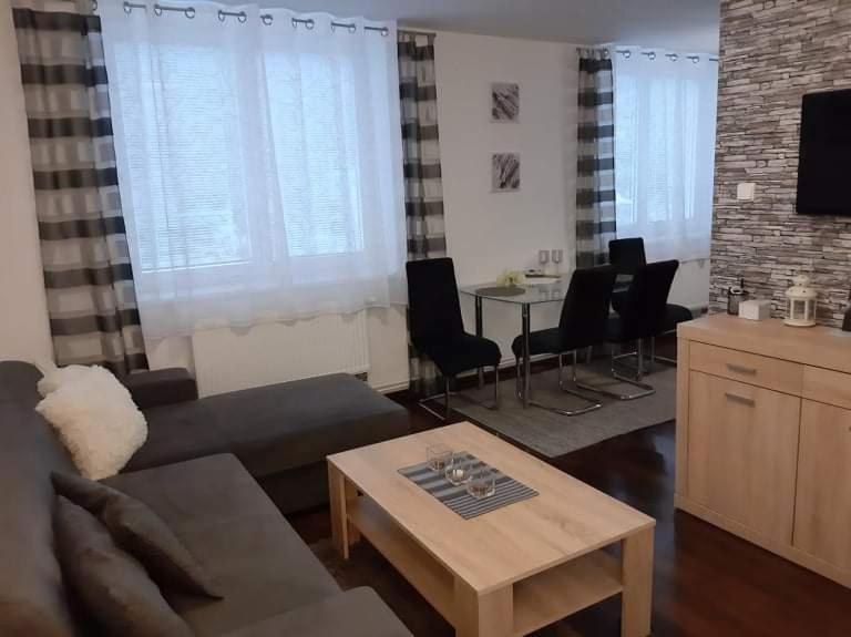 Apartman Pod Hradem Apartment Зноймо Екстериор снимка