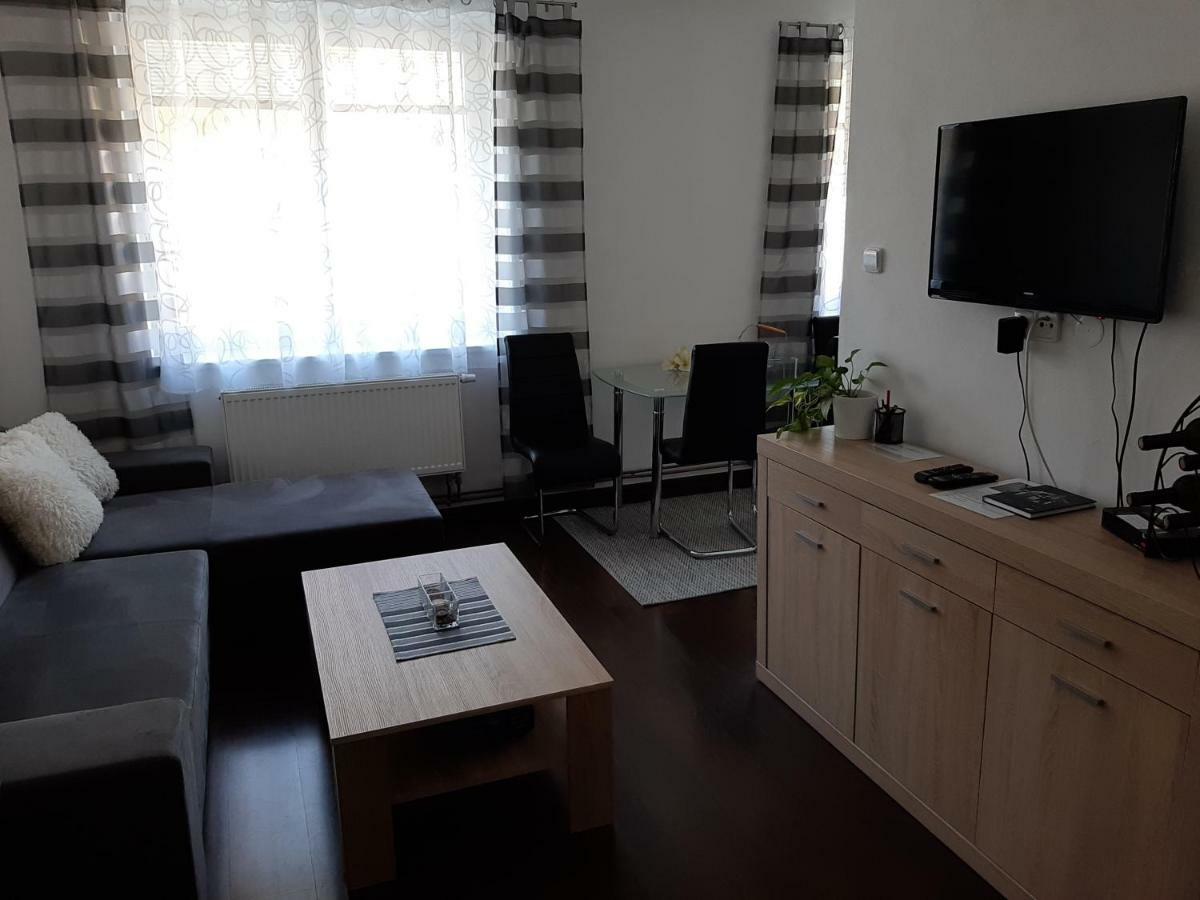 Apartman Pod Hradem Apartment Зноймо Екстериор снимка